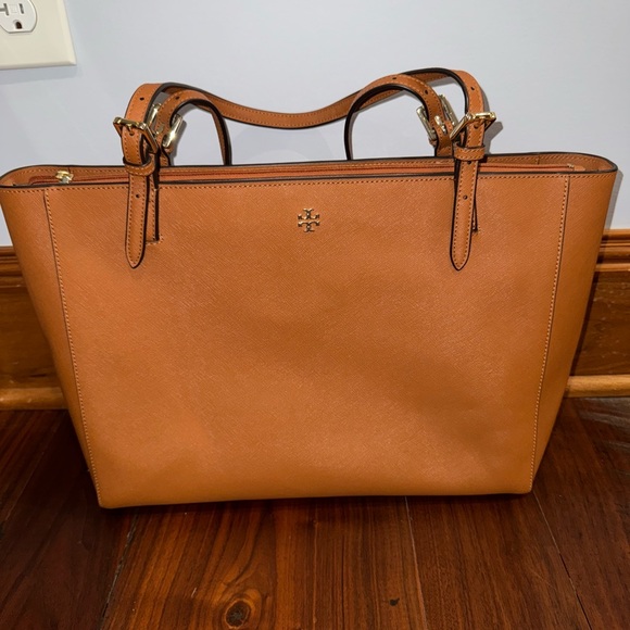 Tory Burch York Buckle Large Brown Tote w/ Duster Bag!!!!
